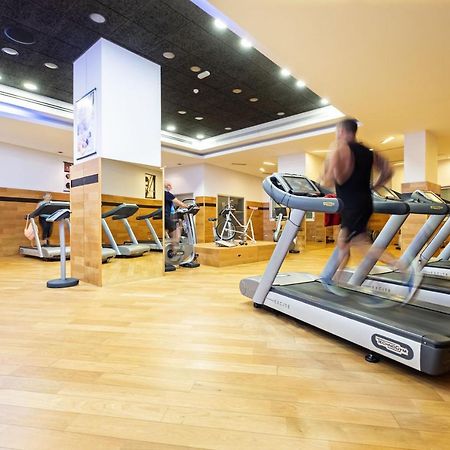 Hotel Envia Almeria Spa & Golf Aguadulce  Exterior photo A treadmill in a gym
