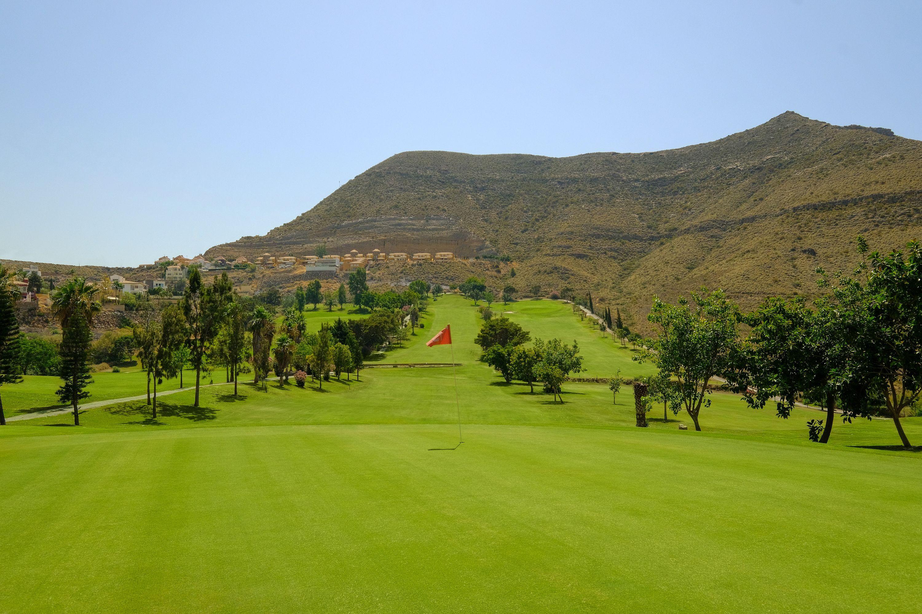 Hotel Envia Almeria Spa & Golf Aguadulce  Exterior photo Golf course in La Manga