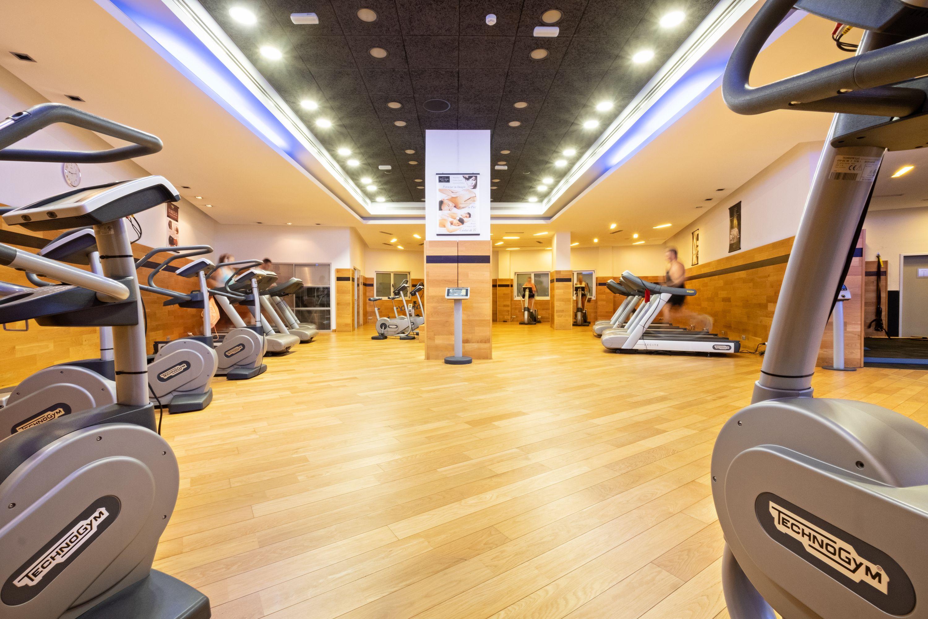 Hotel Envia Almeria Spa & Golf Aguadulce  Exterior photo The gym at the hotel