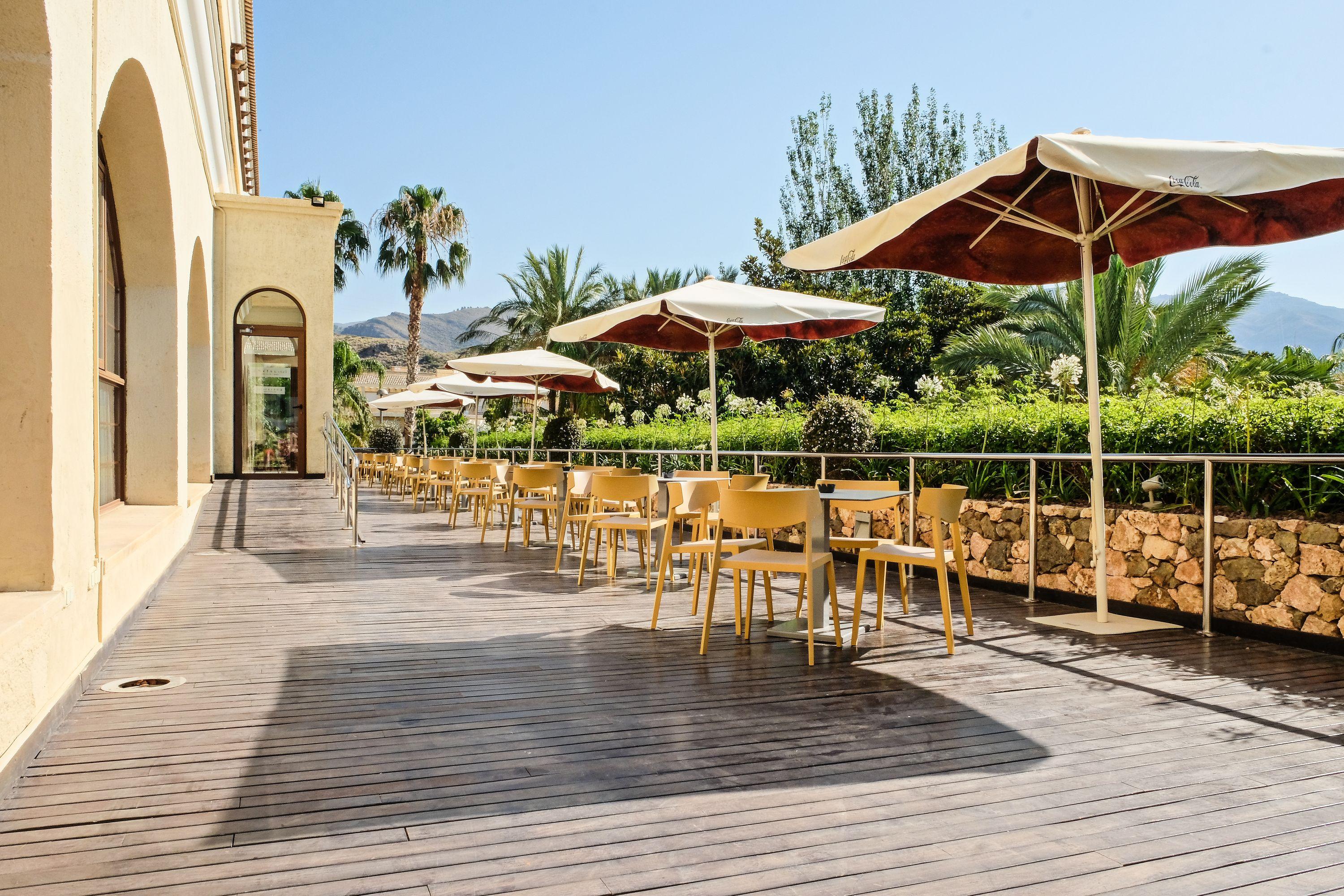 Hotel Envia Almeria Spa & Golf Aguadulce  Exterior photo The hotel's terrace