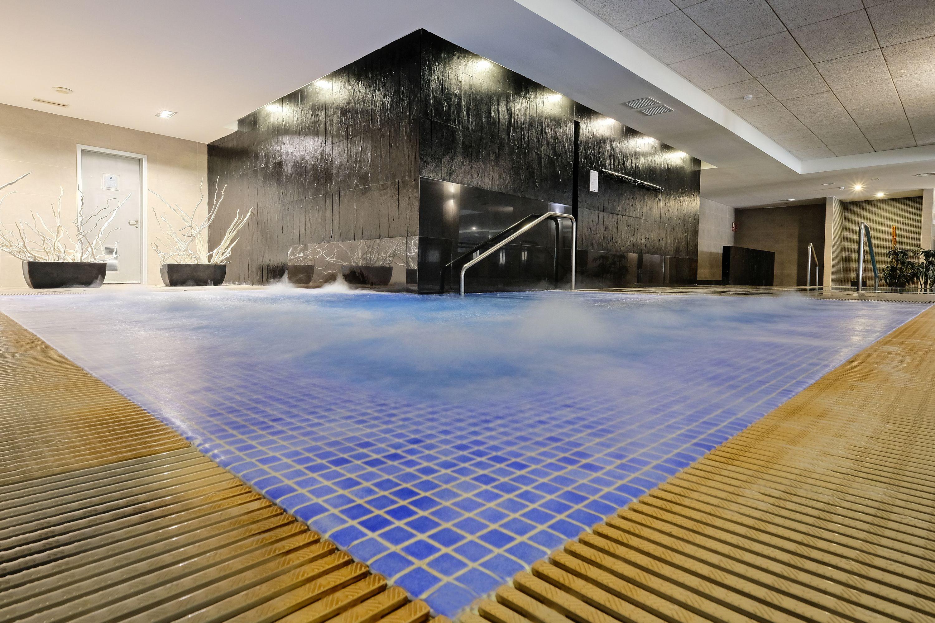 Hotel Envia Almeria Spa & Golf Aguadulce  Exterior photo The spa at The Landmark