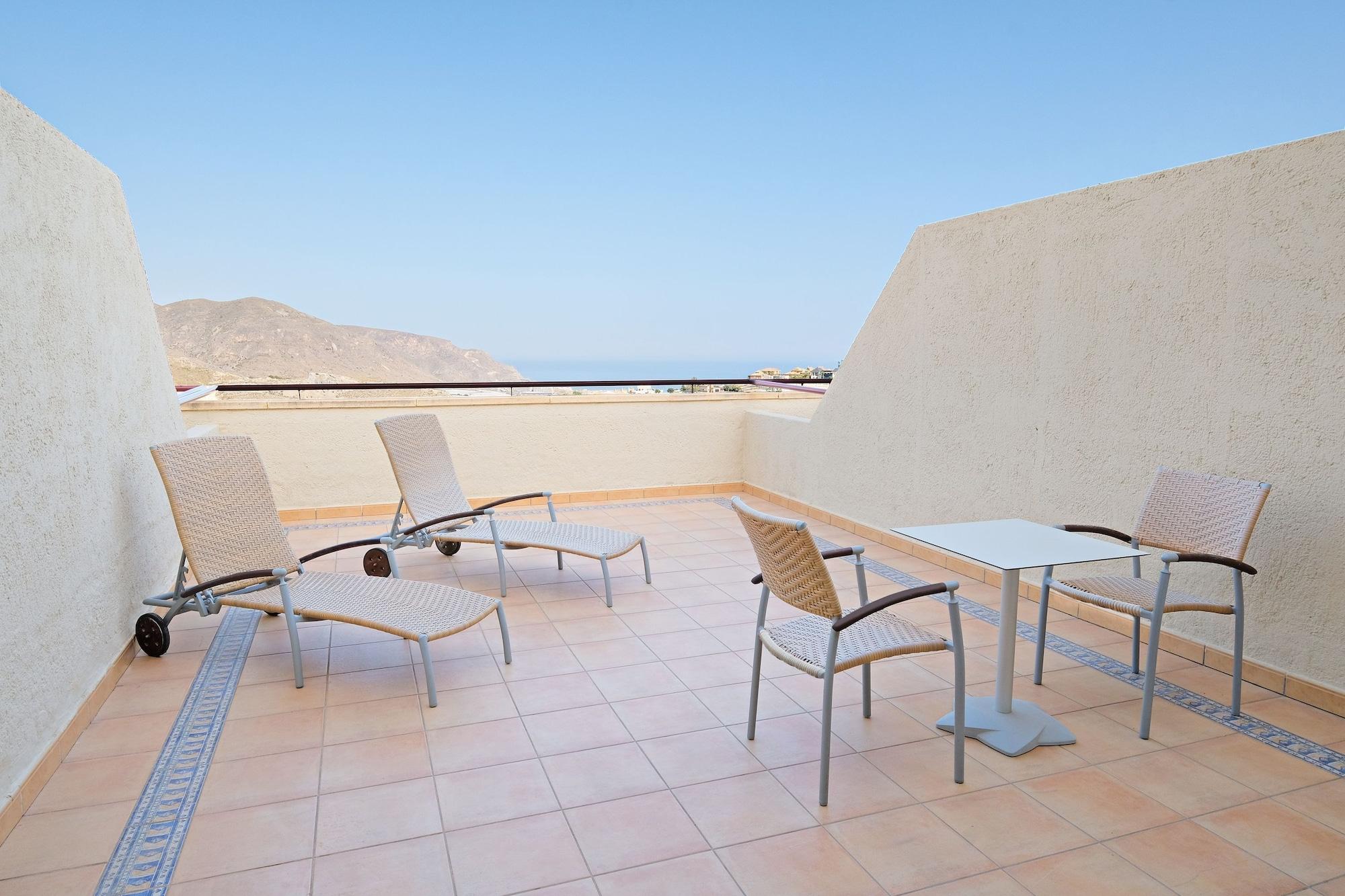 Hotel Envia Almeria Spa & Golf Aguadulce  Exterior photo A balcony